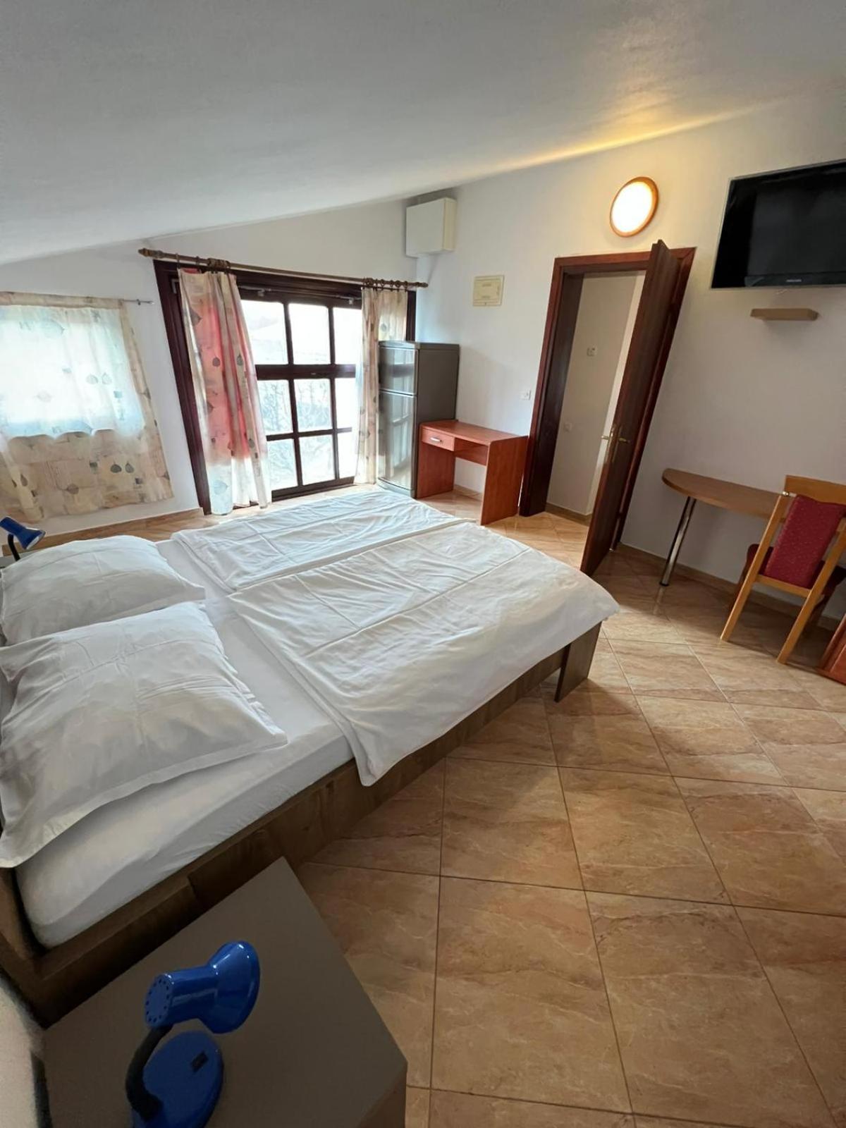 Bellevue Rooms Stara Baška Extérieur photo