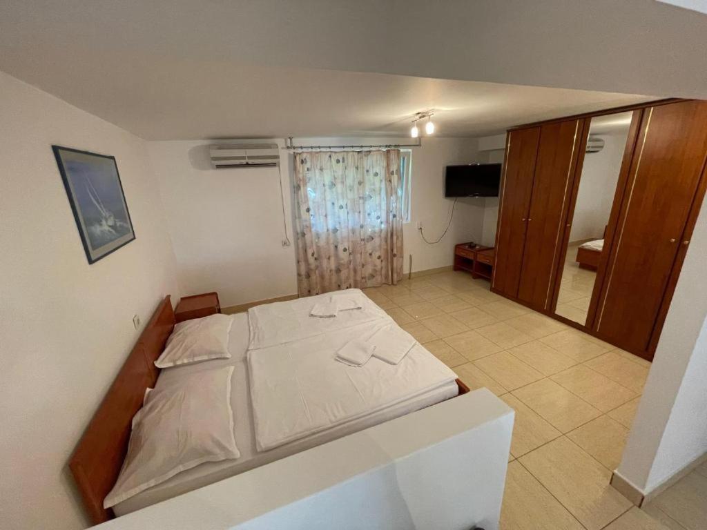 Bellevue Rooms Stara Baška Extérieur photo